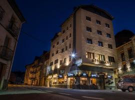 Hotel Victor, hotel Rialpban