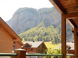 Luxury Family Apartment, hotel en Lauterbrunnen