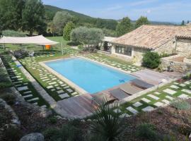 Domaine de Fonteyrol, hotel with pools in Rochefort-en-Valdaine