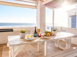Na Genoeg Holiday Home, hotel din Paternoster