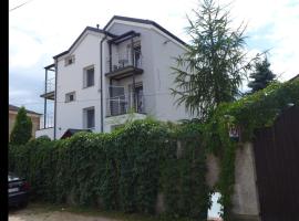 Villa MB, hotel u gradu Augustov