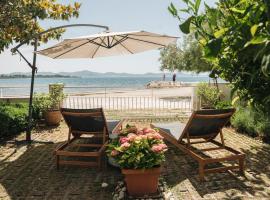 Apartments Lucija, hotel din Zadar