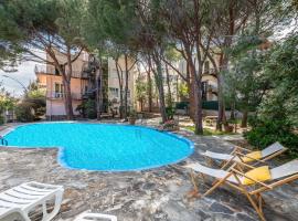 villa in centro con piscina, hotelli kohteessa Cala Gonone