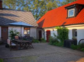 Karlsborg Rum och Frukost, bed & breakfast kohteessa Ystad