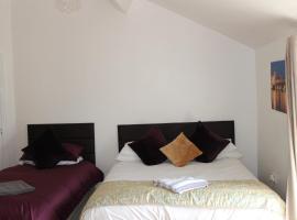 Park Lane Heights - Self Catering - Guesthouse Style - Family and Double Rooms, overnattingssted i Workington