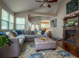 Comfortable, Family and Business Friendly 2BD/2BA House in North Austin, hotel u gradu Ostin