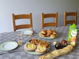 Bed and Breakfast in Champagne near Reims, hotel di Taissy