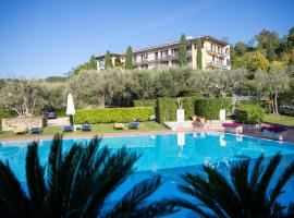 Residence San Michele, serviced apartment in Costermano