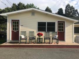 Gallagher’s Travels Bar Harbor Motel and Cottages, hotel in Bar Harbor