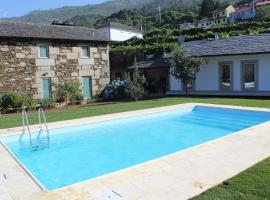 Recantos da Montanha, hotel v destinaci Candal