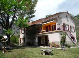 Gîte "Chante' Relle", hotel s parkiriščem v mestu Privas