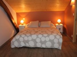 Location Chambres d'Hôtes Clodeguy No 2, Bed & Breakfast in Saint-Sylvestre-sur-Lot