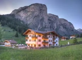 Garni Hotel Iris