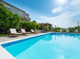 Villa Apartments Duje