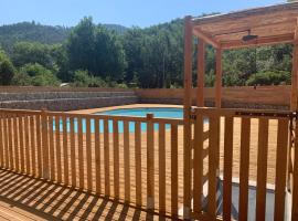 Camping du Bourg, hôtel avec piscine à Digne-Les-Bains