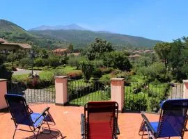 Villa Vulcano, tra l'Etna e il mare