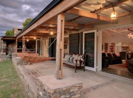 Camphor Tree Cottage, hotel v destinaci Hoekwil
