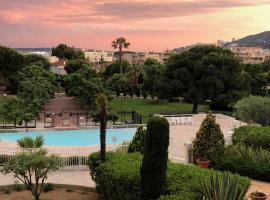la villa des pins, hotel with pools in Juan-les-Pins