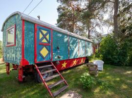 Cirkus Hostel Holken, glamping en Inkoo