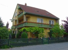 Grill Garten Vendégház, hostal o pensión en Keszthely