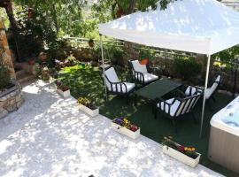 RELAX HOUSE, cottage di Solin