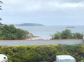 Flat 7, Tremorvah Court, pet-friendly hotel in Falmouth