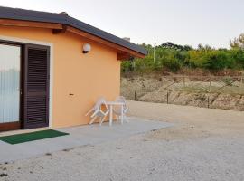 Chalet in campagna, cabin in Citta' Sant'Angelo