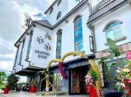 Roppongi Motel - JianHua, hotel near Pingtung Tourist Night Market, Pingtung City