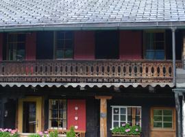 Chalet Cergnat Bed and Breakfast, hotel di Morgins