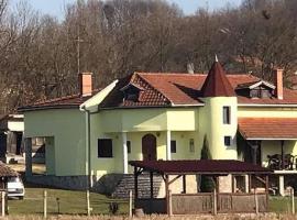 Holiday Home Rodjak sa sela, holiday home in Mionica