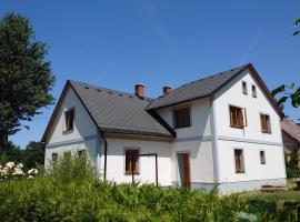 Chalupa U Potoka, villa i Hejnice