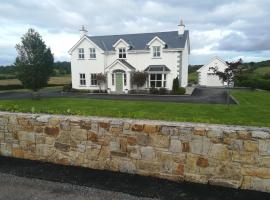 The Meadows Guest House, hotel near Cashelore Stone Fort, Ballintogher