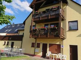 Ferienwohnung Korn mit Tiefgarage und Skiraum, hotel in Kurort Oberwiesenthal