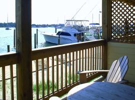 Captain's Landing Waterfront Inn, hotel in Ocracoke