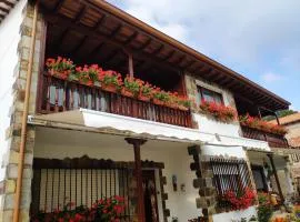 Apartamentos El Calleju