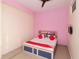 OYO 44669 Maa Chintpurni Hotel, hotell sihtkohas Bharwain