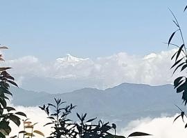 Vamoose Padma Dhotrey, вариант проживания в семье в городе Sukhia Pokhari