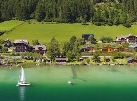 Ferienhof Obergasser und Bergblick, farm stay in Weissensee