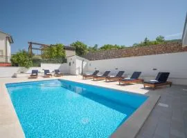 Apartment Josipa-2 by Interhome