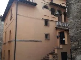 IL TEATRO ALLOGGI