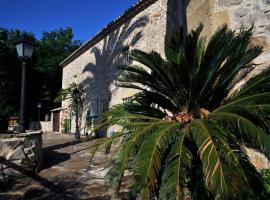 Le Moulin de Saint Laurent, quarto em acomodação popular em Saint-Laurent-dʼAigouze