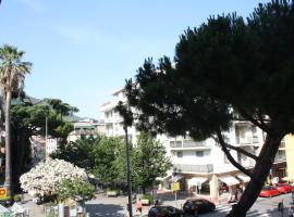 GLEM rooms & breakfast, hotel en Arenzano
