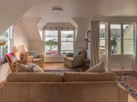 Akaroa Waterfront Apartment
