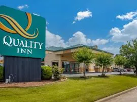 Quality Inn Auburn Campus Area I-85