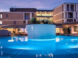 Aura Hotel Adults Only, hotel v Balatonfürede
