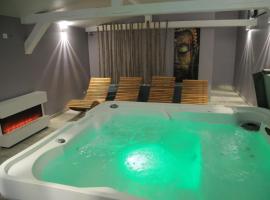 H49 Apartman - Adults only, hotel i Sovata