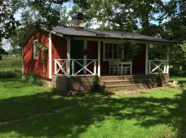 Tråvad Nybo Lilla huset, hostal o pensión en Tråvad