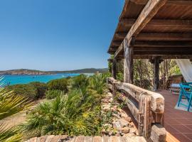 Villa Chiarenza, Tuerredda, מלון בטאולאדה