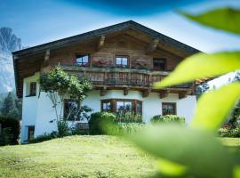 Chalet Glücklich sein..., готель у місті Елльмау