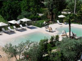 Hotel La Grotte, hotell i San Donato Val di Comino